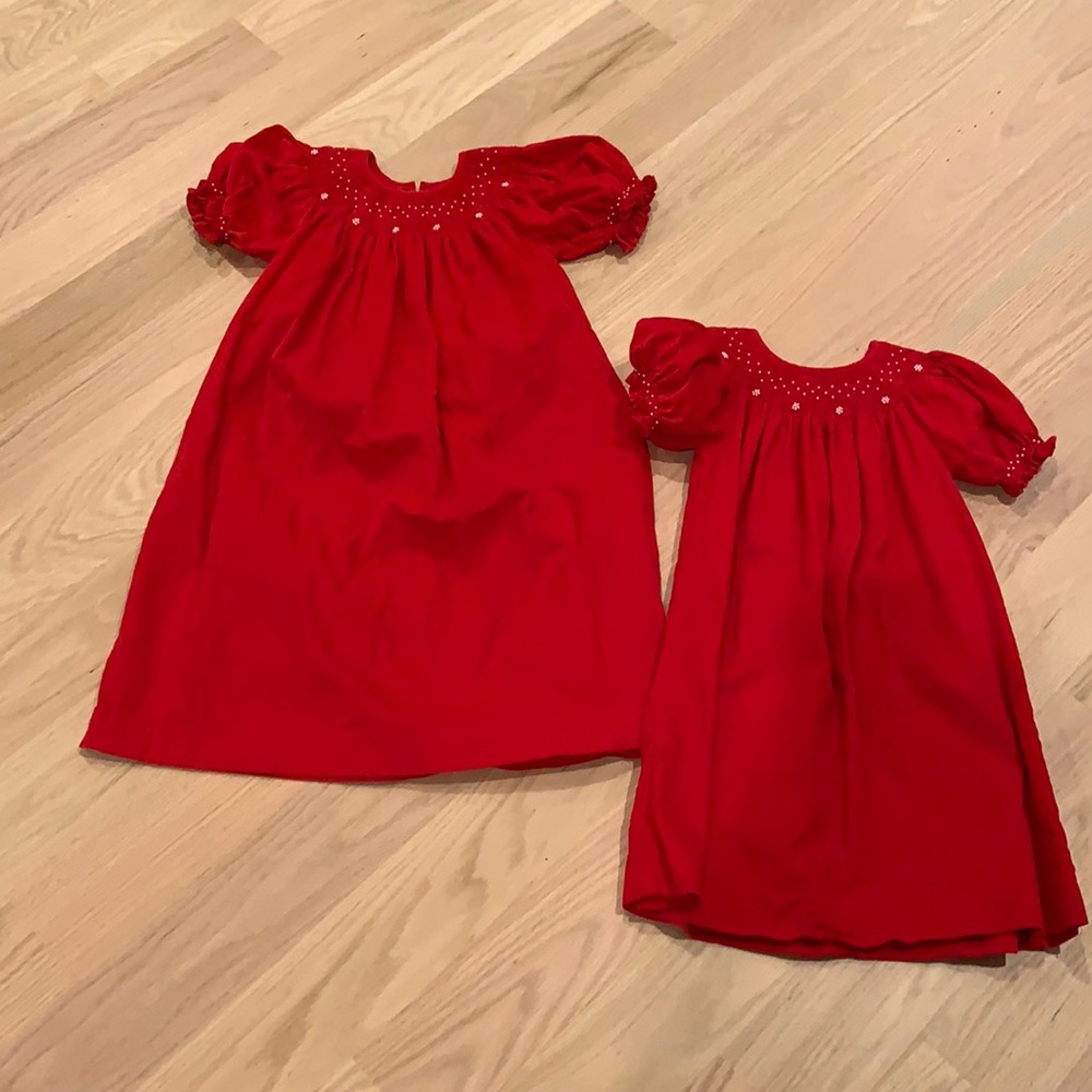 Mom & Me Smocked Dress Sister Set. Excellent Condition.